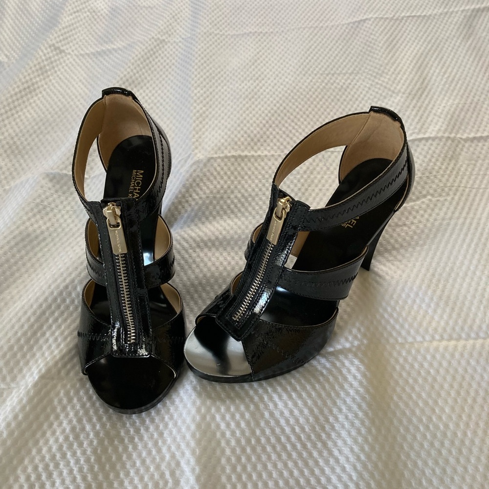 Michael Kors Berkeley T Strap